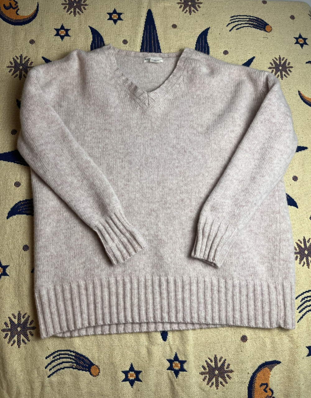 Vtg Banana Republic Women's Beige Lambswool V Neck Sweater Knit Pullover Size S